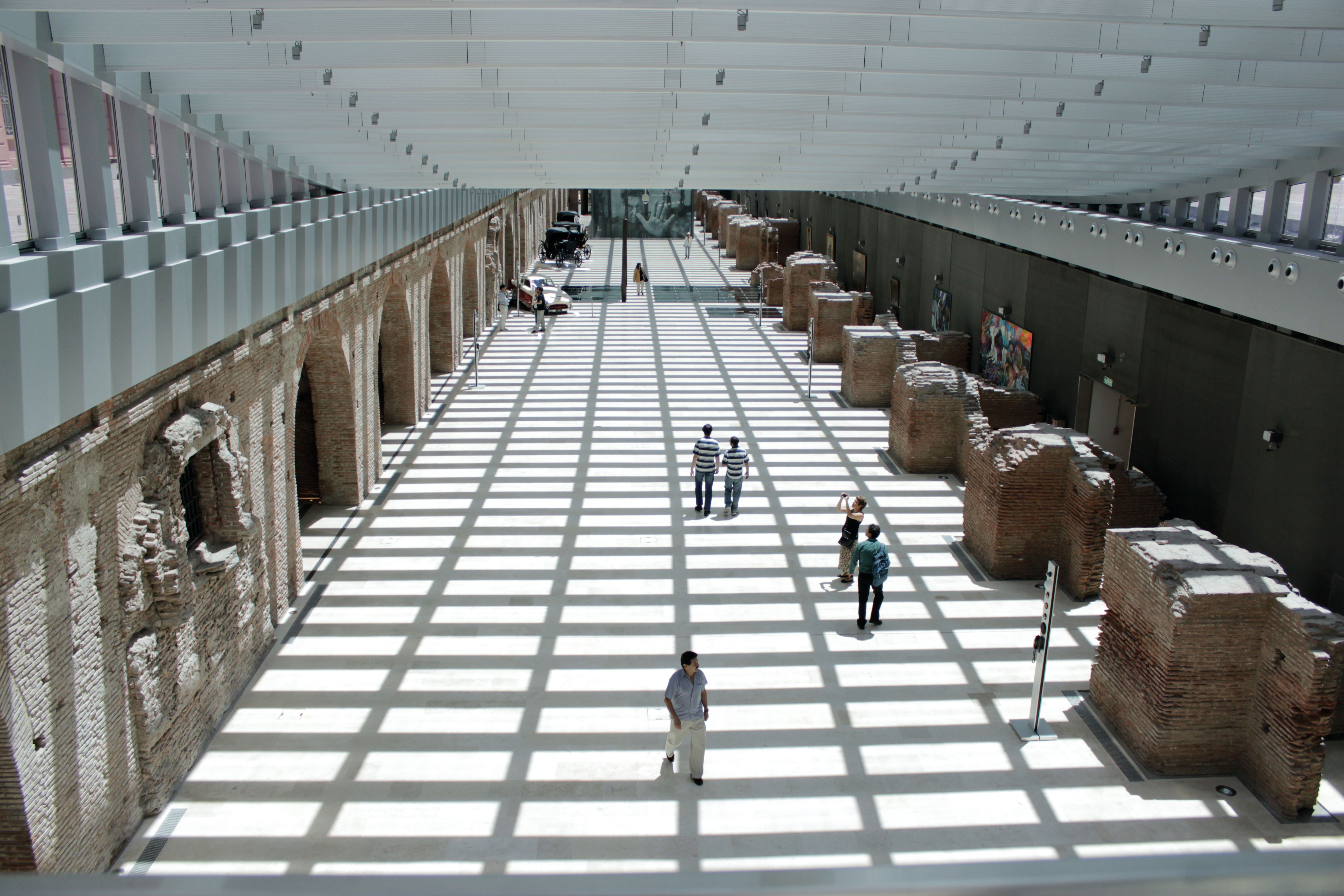 Aduana Taylor y restos del Fuerte. Hoy es el Museo del Bicentenario.