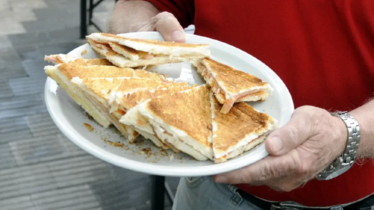 Tostados de jamon y queso